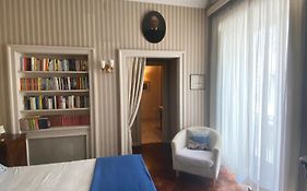Royal Apartment In San Domenico Maggiore